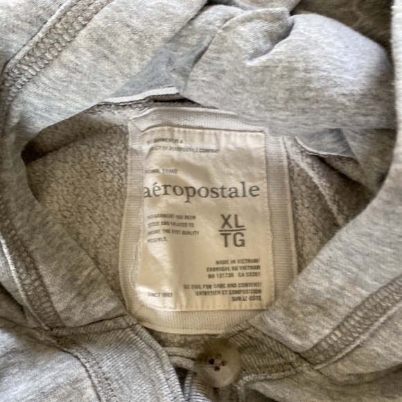 Aeropostale girls extra large sweatshirt with hood color gray - Picture 3 of 4